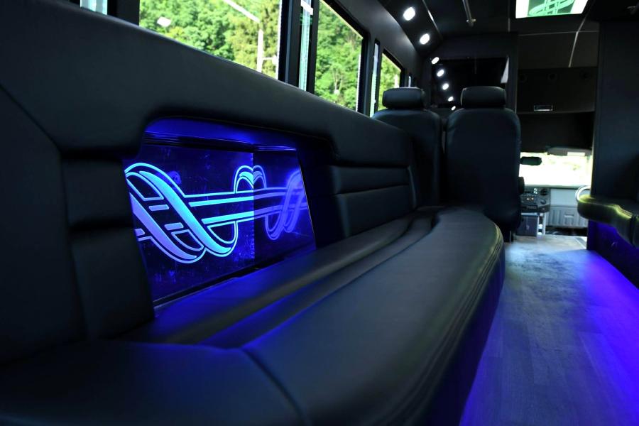 25 Passenger Limousine Bus Small Photo (19)