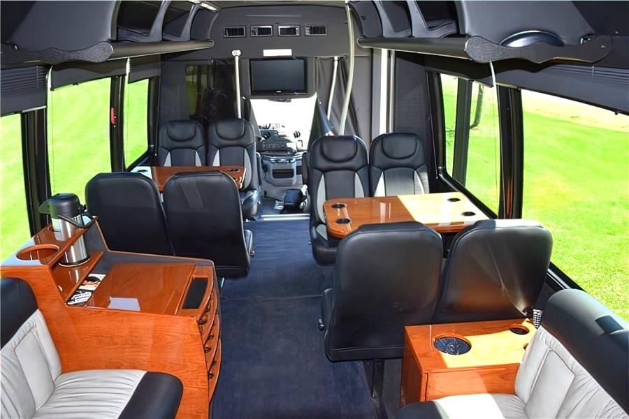  17 Passenger Executive Bus  Small Photo (19)
